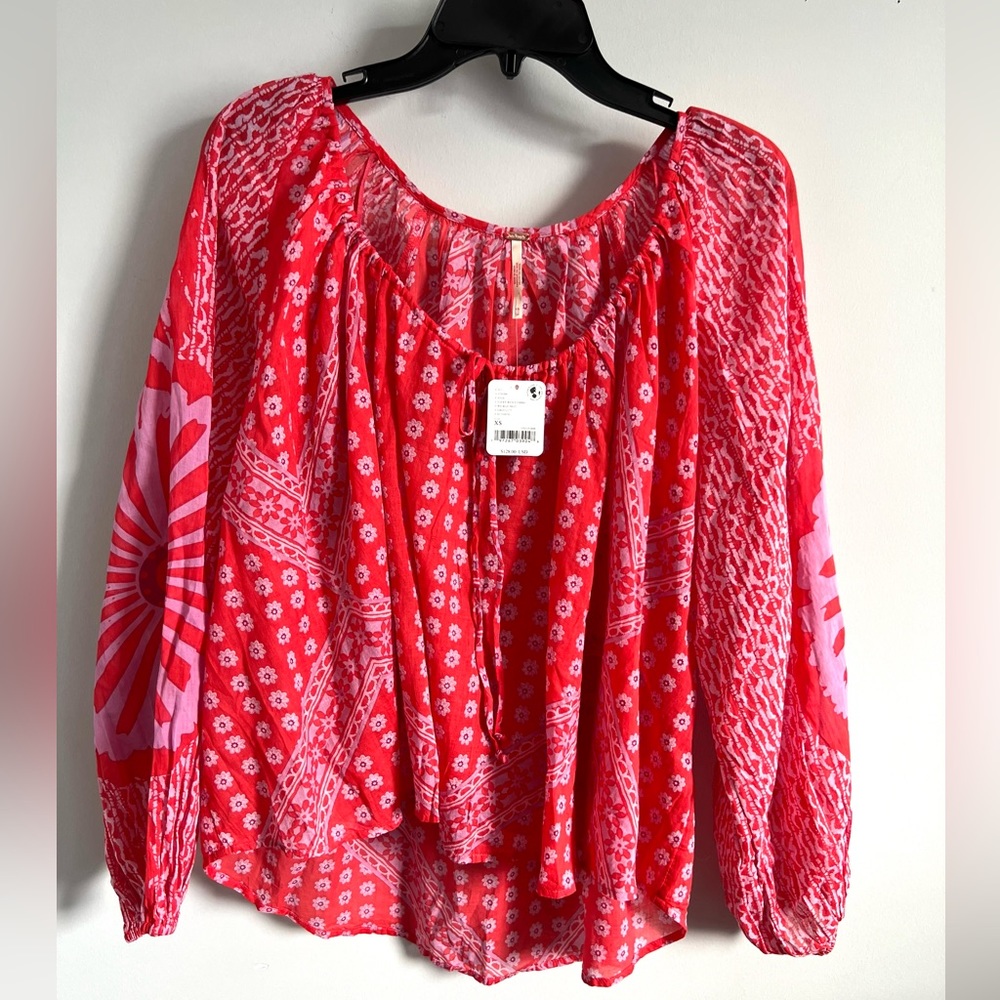 FREE PEOPLE Boho Floral Printed Flowy Blouse - Size XS - Red Combo - NWT - Picture 4 of 16